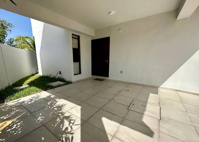 Big New House In Selvanova Coto 9 Casa de férias Playa del Carmen